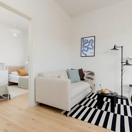 Warszawa Bright 2-Bedroom Apartment By Noclegi Renters Zewnętrze zdjęcie