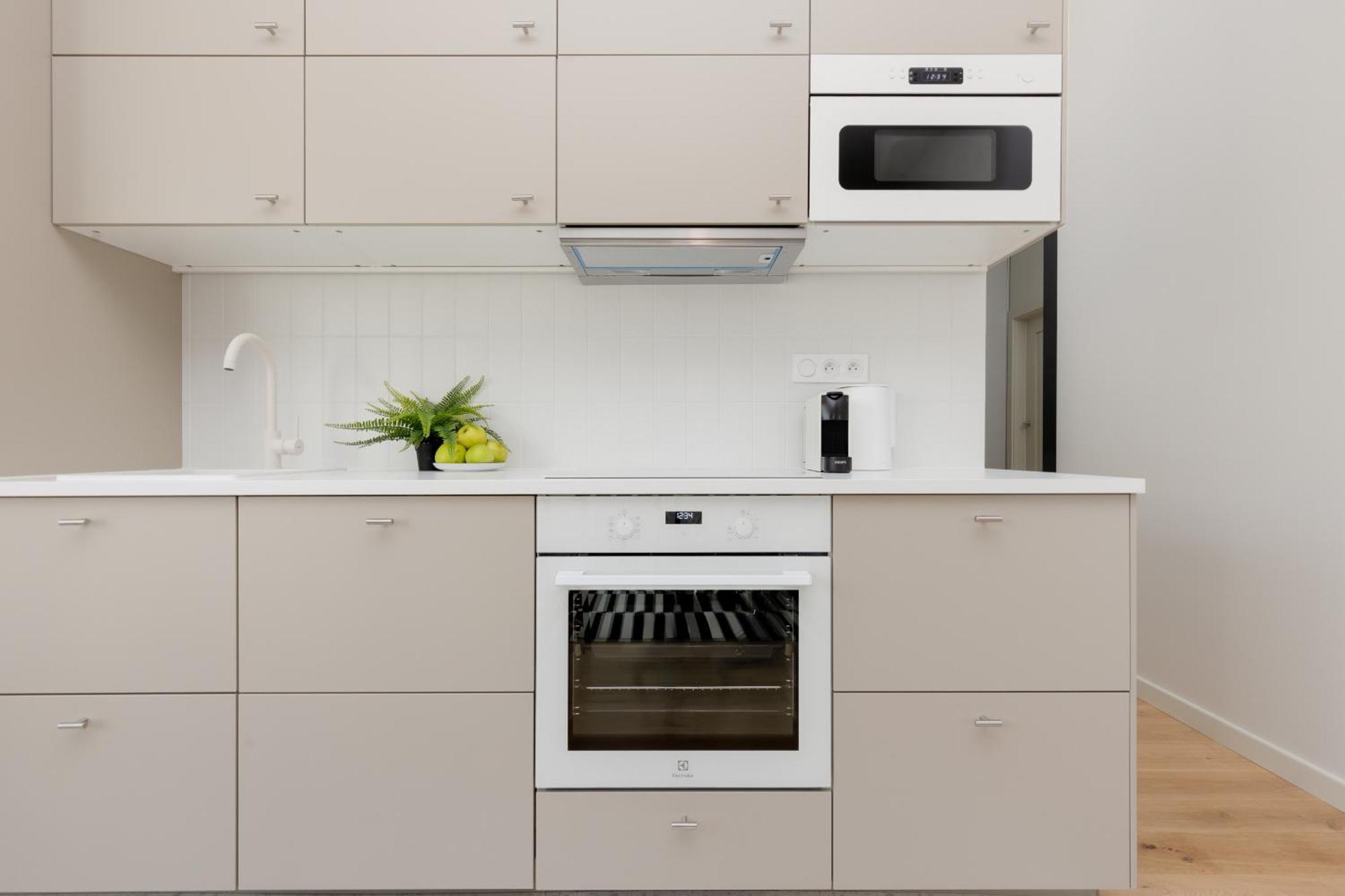 Apartament Bright 2-bedroom By Renters *