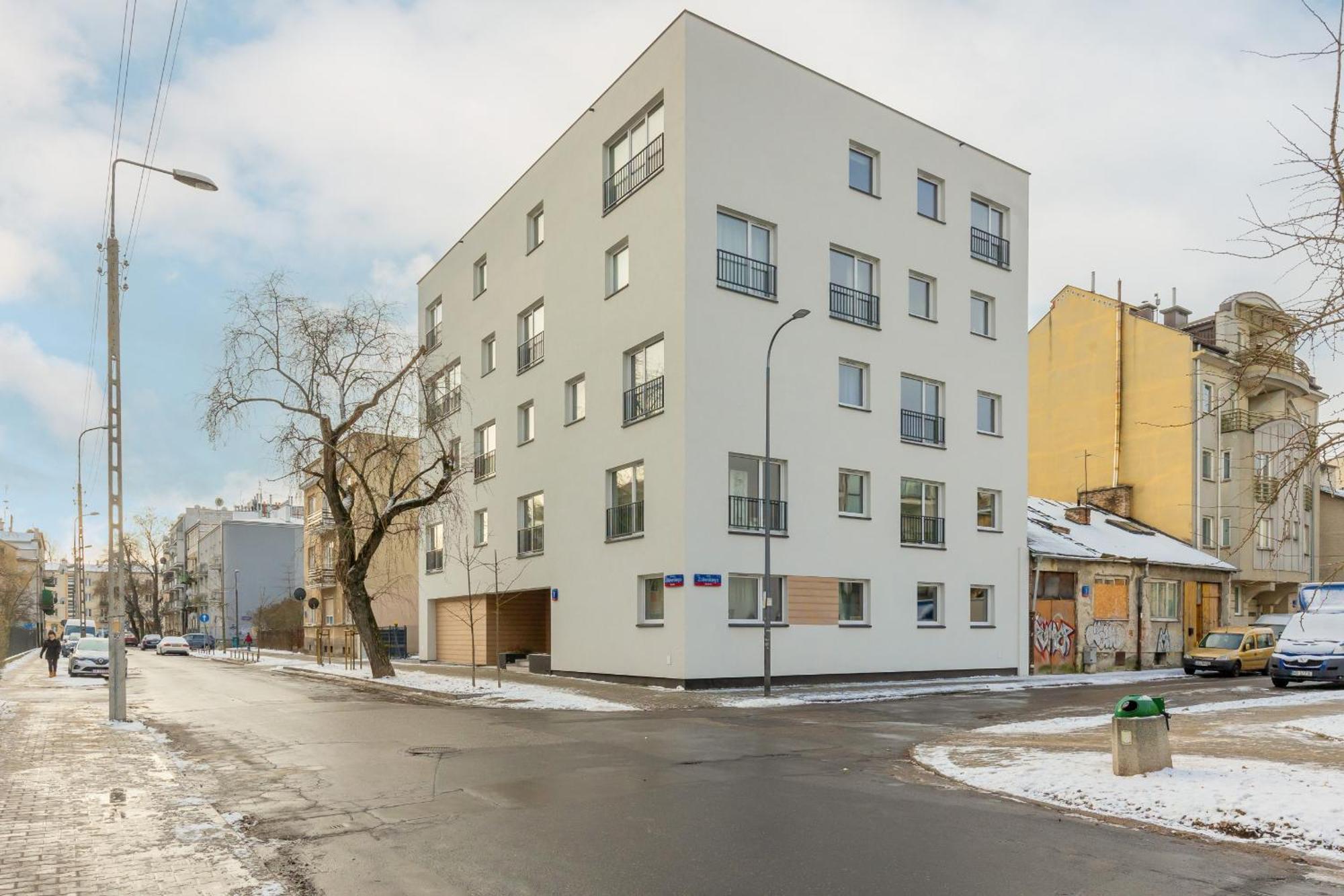Bright 2-bedroom By Renters Warszawa